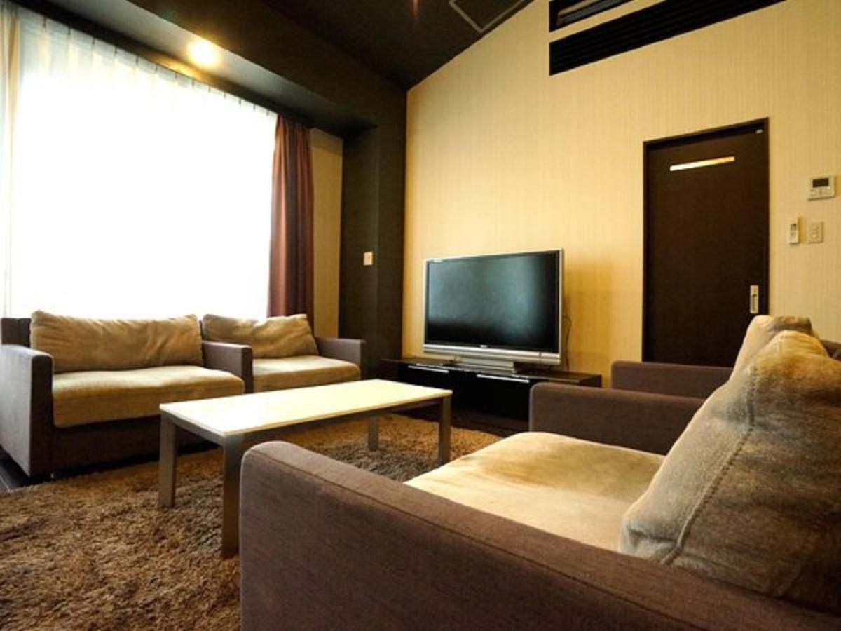 HOTEL LiVEMAX BUDGET Esaka Suita Eksteriør billede