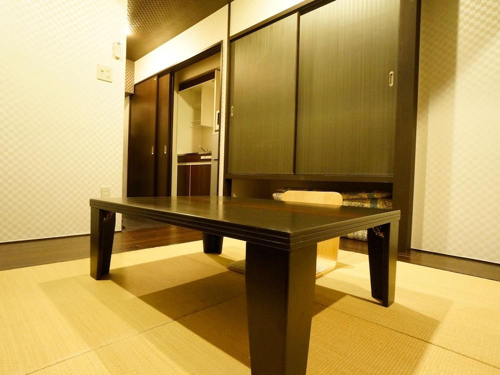 HOTEL LiVEMAX BUDGET Esaka Suita Eksteriør billede