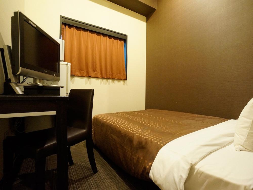 HOTEL LiVEMAX BUDGET Esaka Suita Eksteriør billede